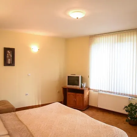 Lina Hotel