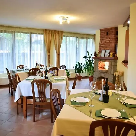 Lina Hotel 3*